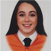 Persona titulada en Trabajo social, capacitada para dar clases particulares a niños y niñas.